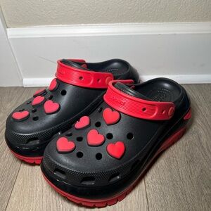 Crocs Classic Mega Crush Black/Red Clog Women’s Size 7
